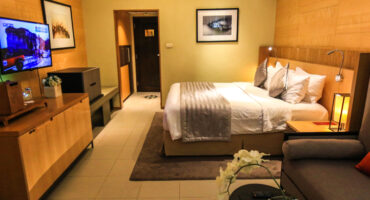 uppersuite01